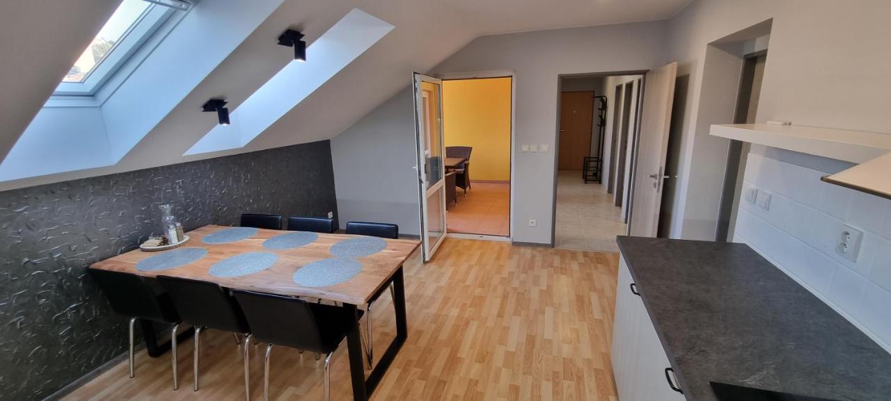 Apartman Viktorie ميكولوف المظهر الخارجي الصورة